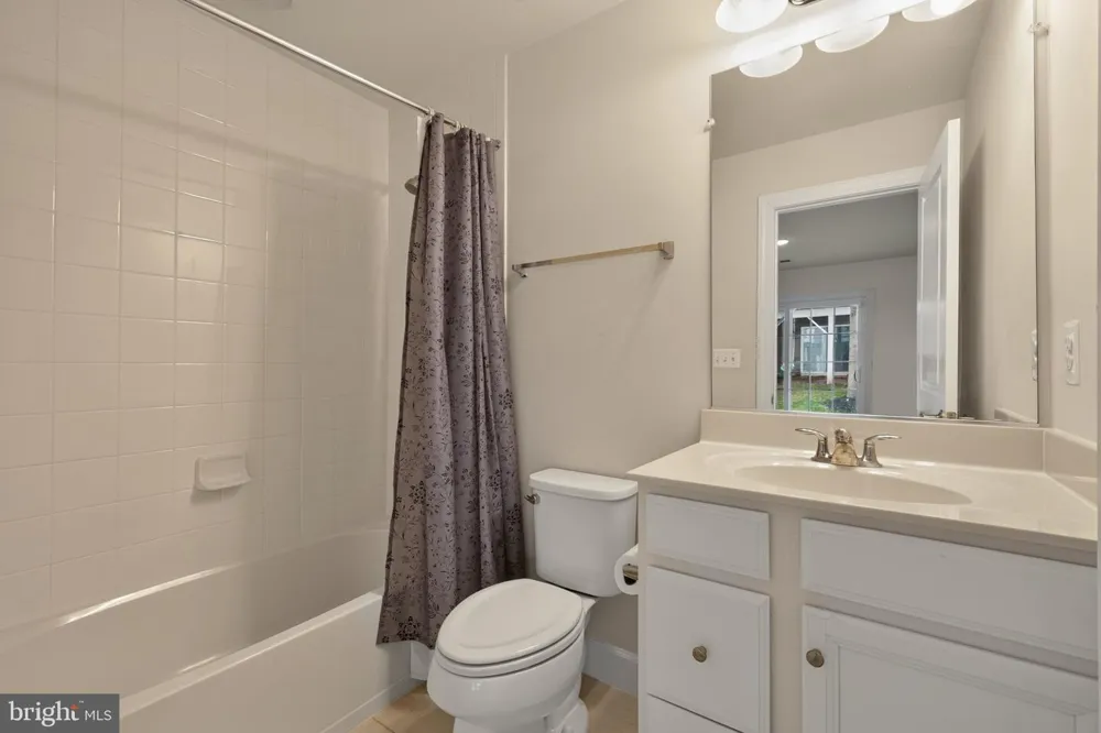10606 HINTON WAY Manassas, VA 20112
