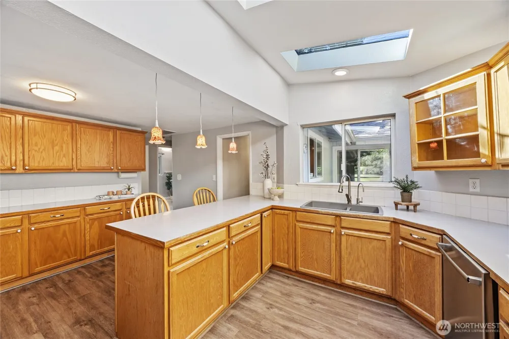 21220 SE 284th Street Kent, WA 98042