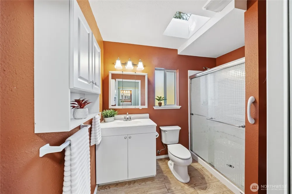 21220 SE 284th Street Kent, WA 98042