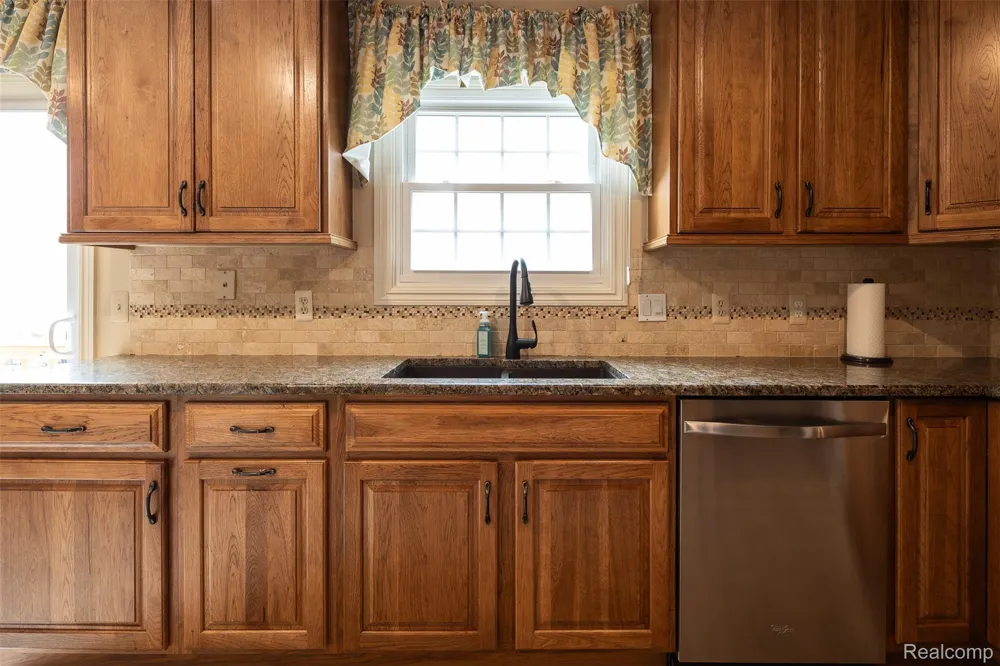 41654 Kenilworth Lane Novi City, MI 48377