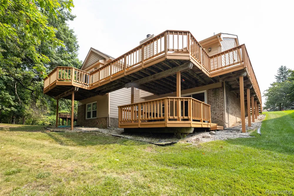 41654 Kenilworth Lane Novi City, MI 48377