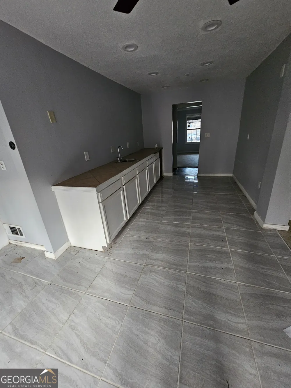 110 Chippewa CT Riverdale, GA 30296