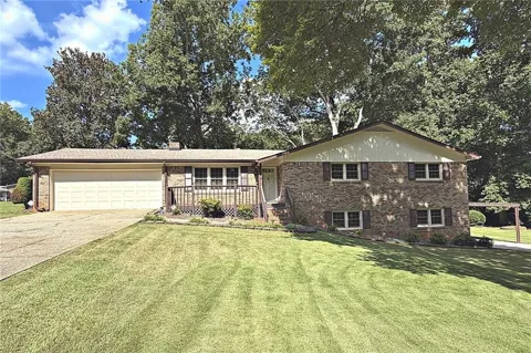 5198 Two Branches Court SW