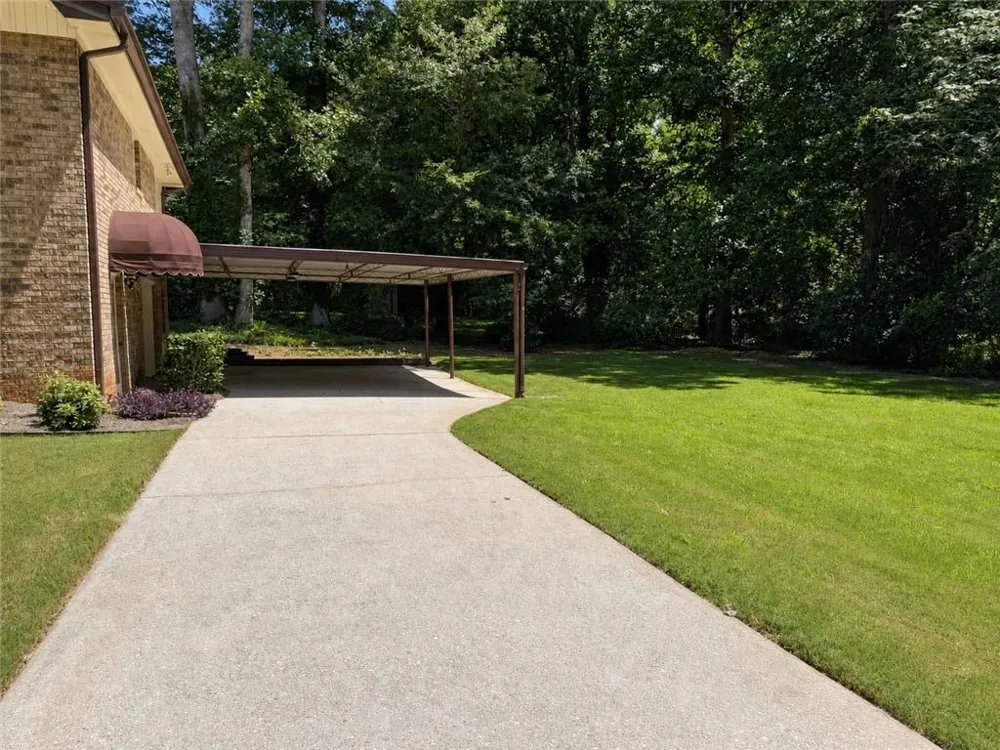 5198 Two Branches Court SW Mableton, GA 30126