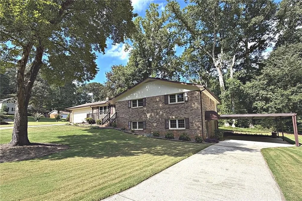 5198 Two Branches Court SW Mableton, GA 30126