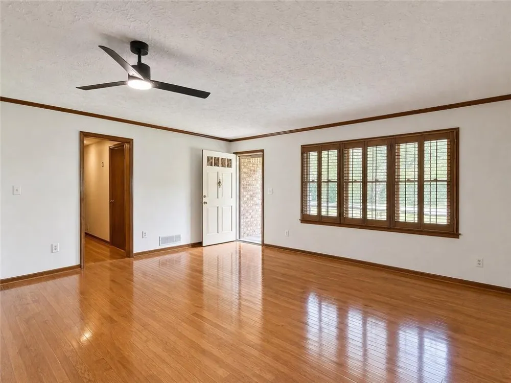 5198 Two Branches Court SW Mableton, GA 30126