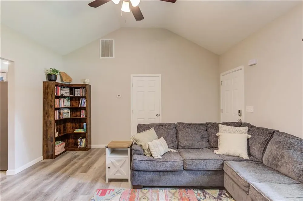 418 Starrs Bridge Road Canon, GA 30520