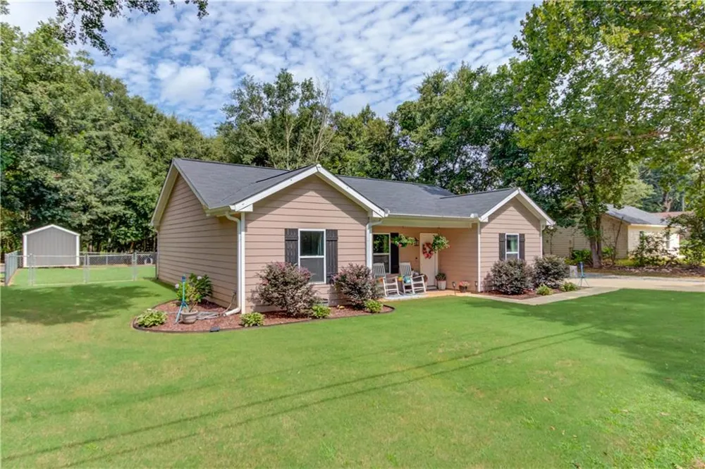 418 Starrs Bridge Road Canon, GA 30520