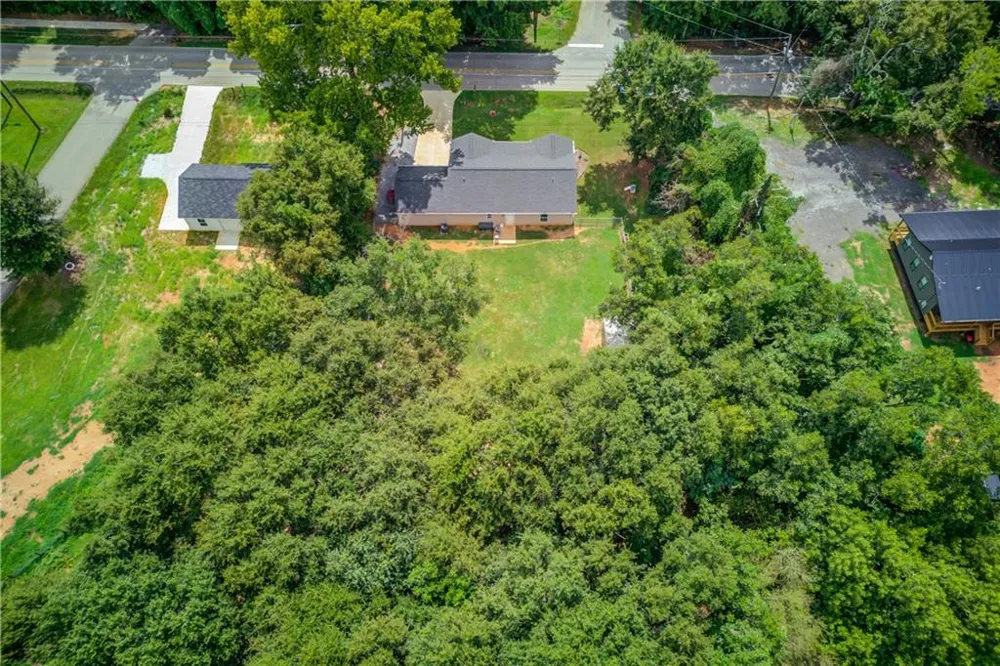 418 Starrs Bridge Road Canon, GA 30520