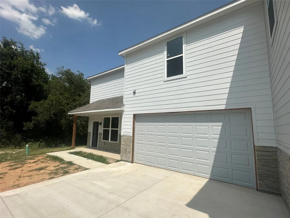806 Cates Street Decatur, TX 76234