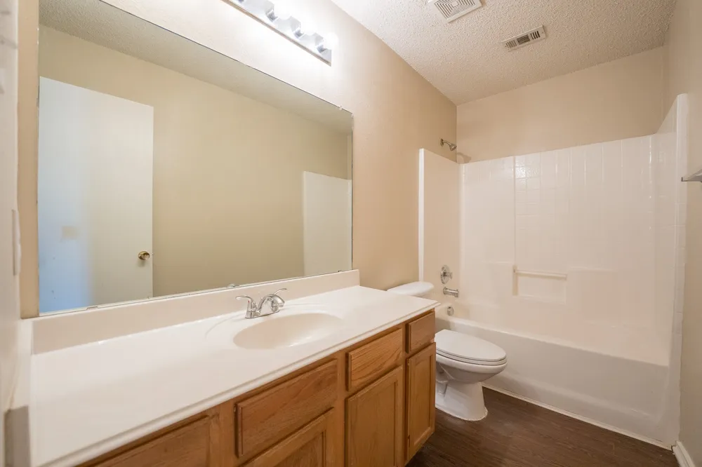 183 Rolling Court Lancaster, TX 75146