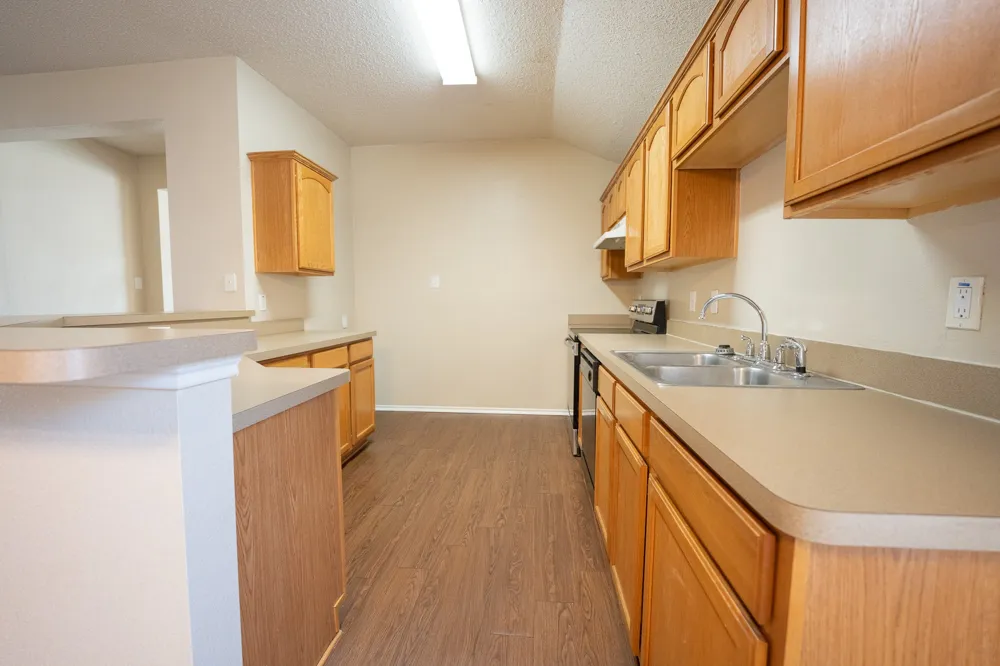 183 Rolling Court Lancaster, TX 75146