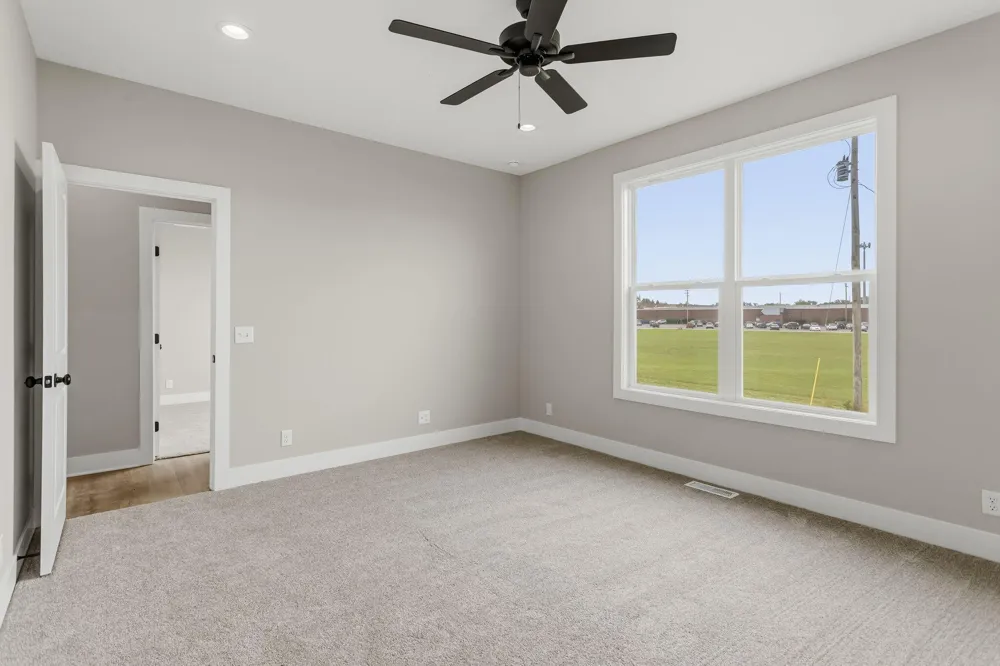 10124 Strawberry Lane Zeeland, MI 49464