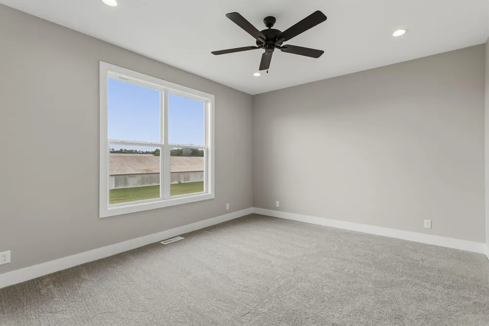 10124 Strawberry Lane Zeeland, MI 49464