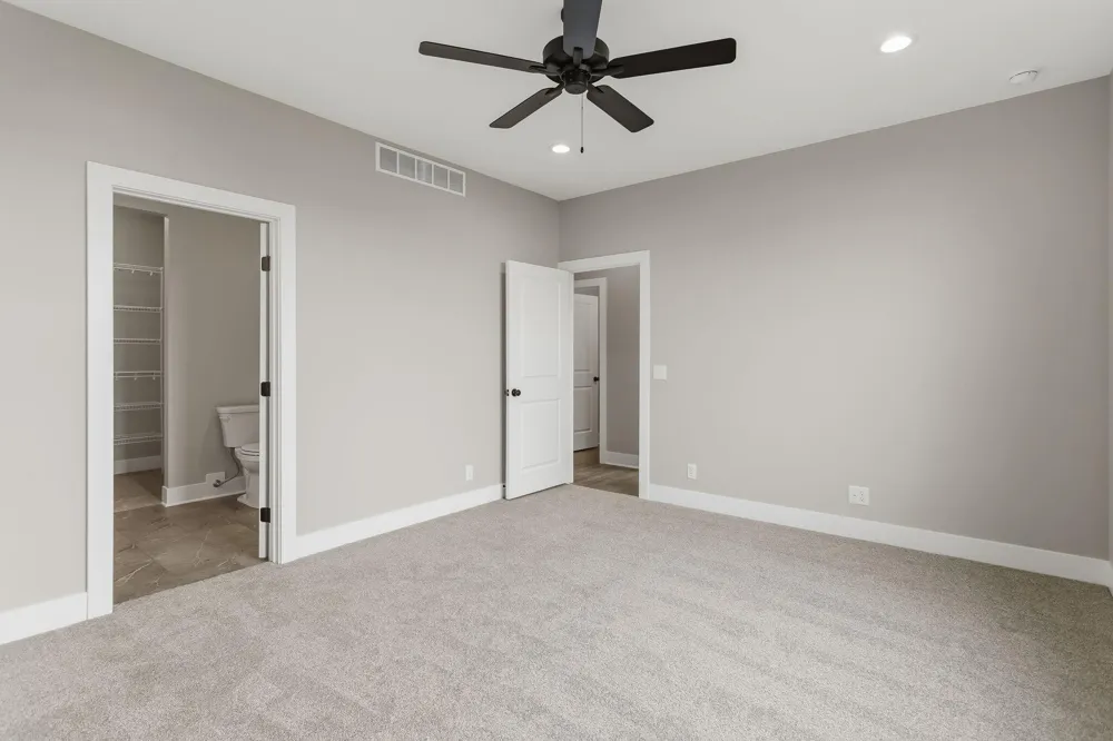 10124 Strawberry Lane Zeeland, MI 49464