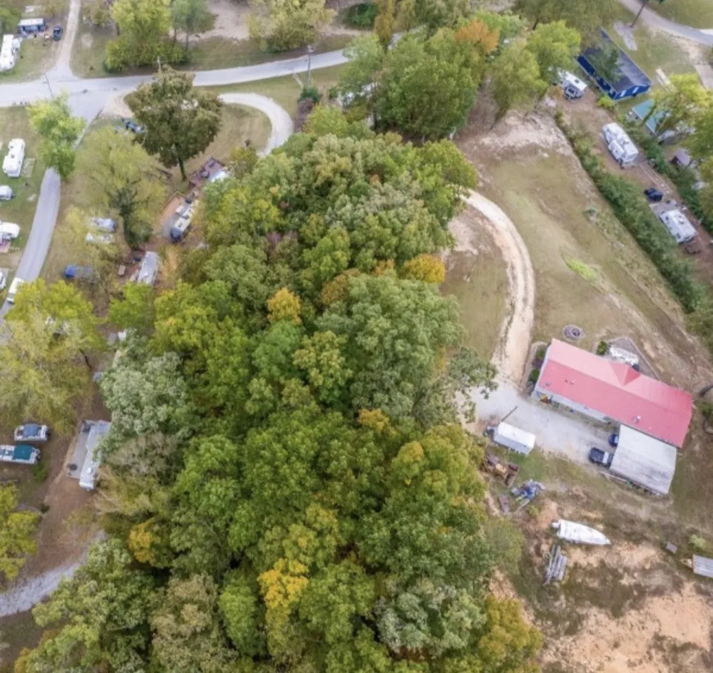 44 Camp Ln Waverly, TN 37185