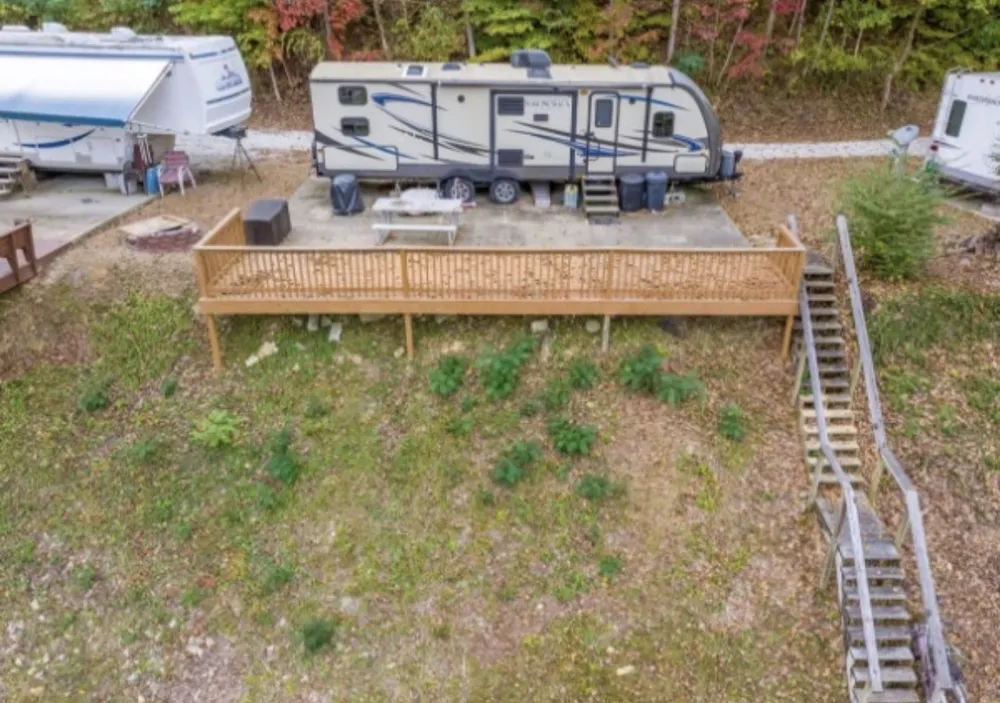 44 Camp Ln Waverly, TN 37185