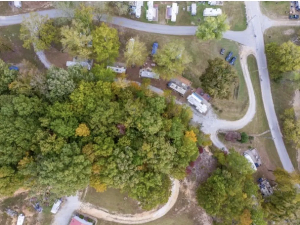 44 Camp Ln Waverly, TN 37185
