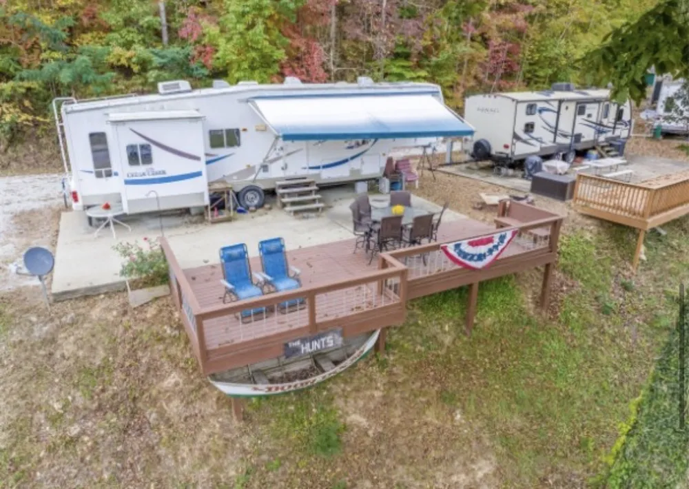 44 Camp Ln Waverly, TN 37185