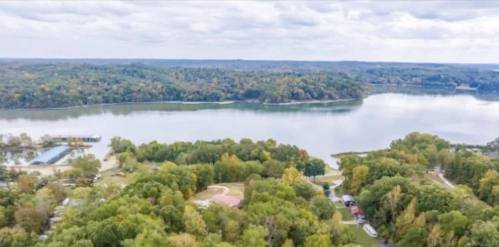 44 Camp Ln Waverly, TN 37185