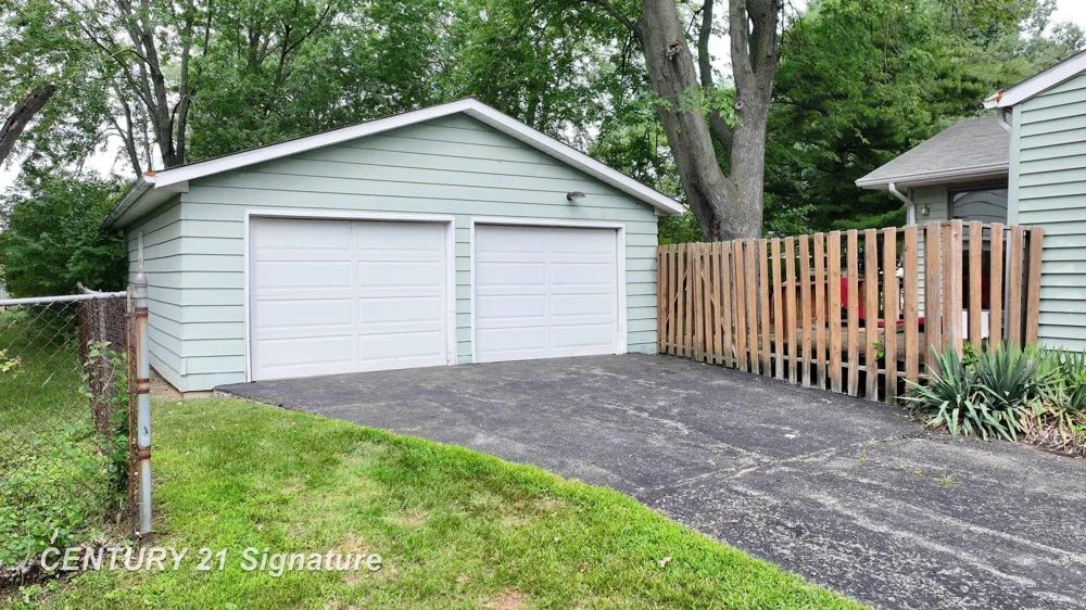 1368 Winfield Drive Swartz Creek City, MI 48473