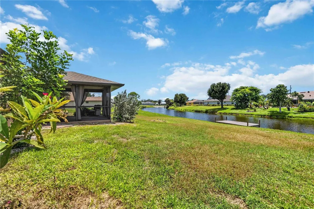 166 MARK TWAIN LANE Rotonda West, FL 33947