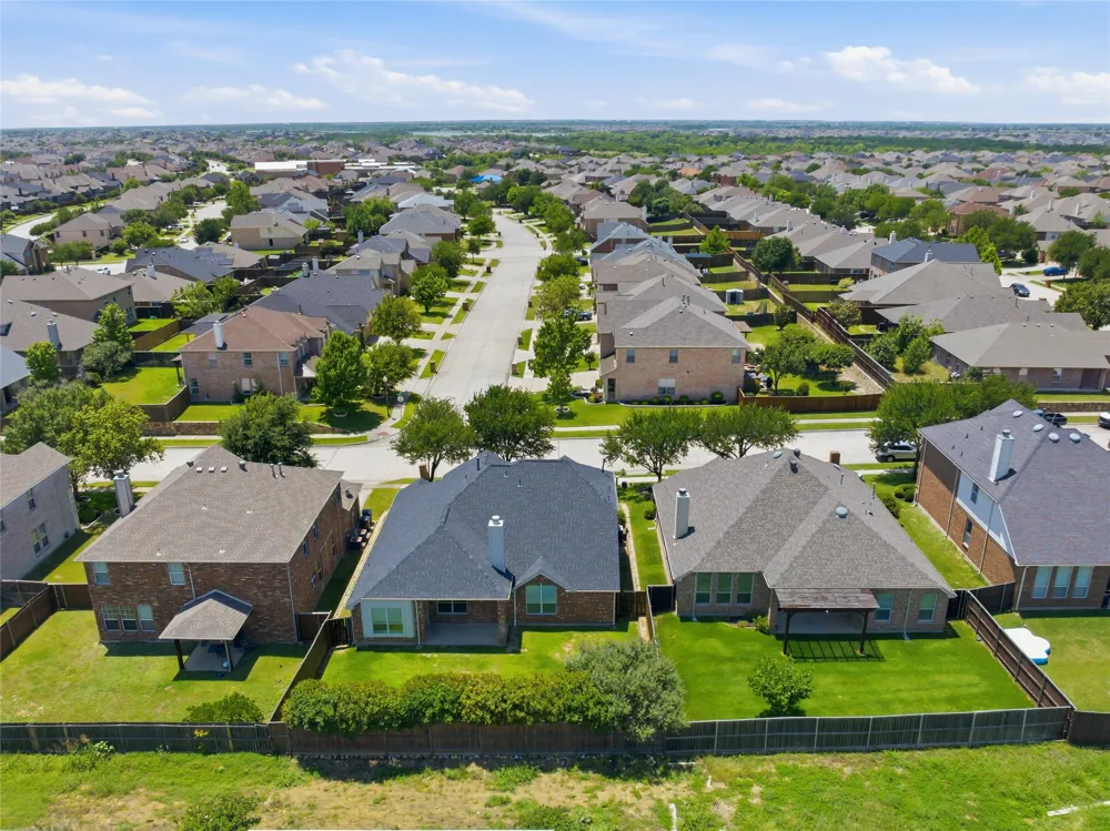 3229 Horizons Drive Little Elm, TX 75068
