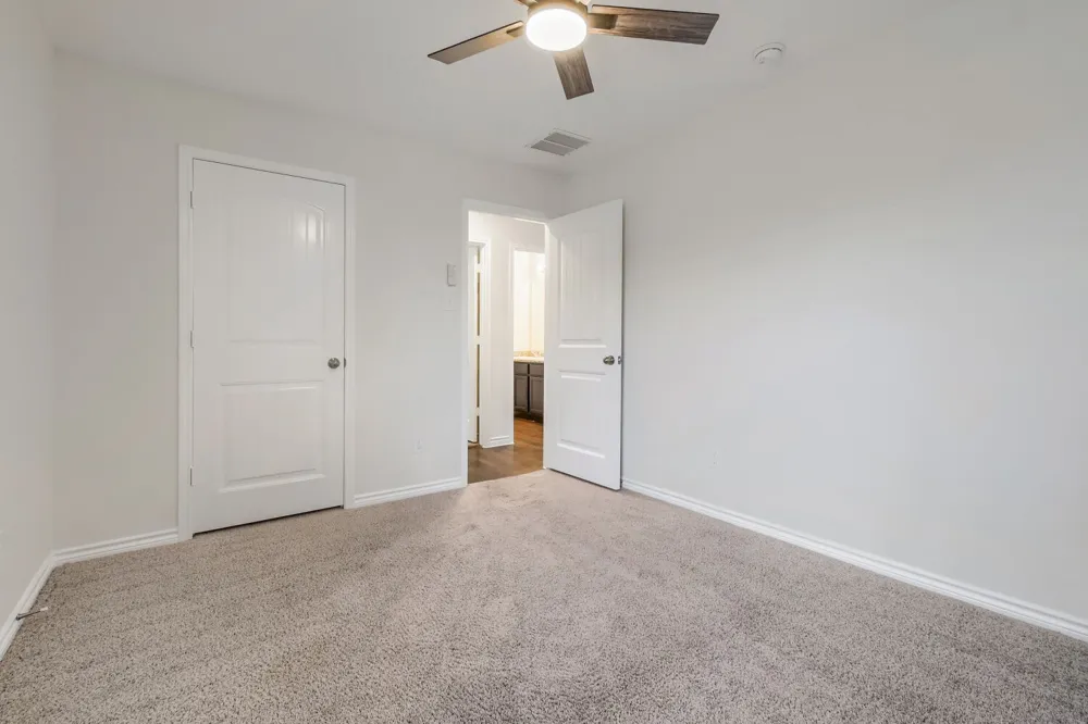 1309 Fantail Lane Ennis, TX 75119