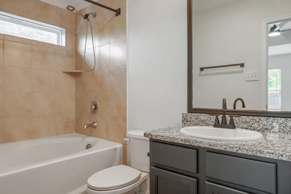 1309 Fantail Lane Ennis, TX 75119