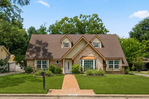 12514 Hazelwood Lane