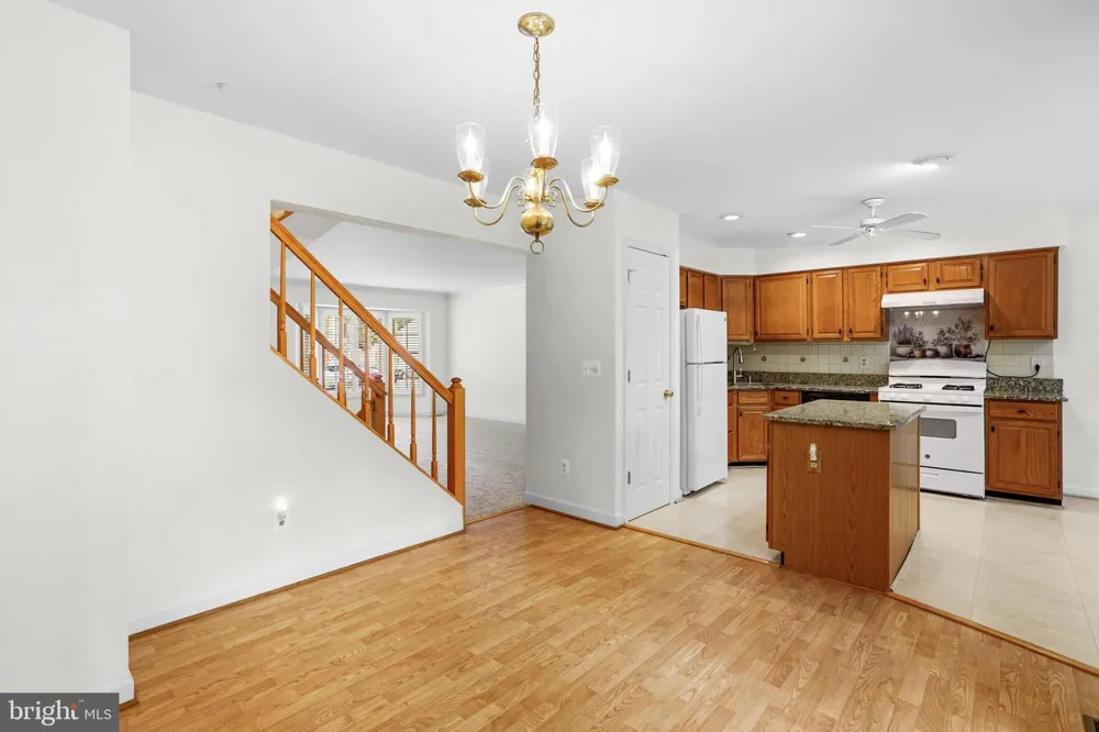 10637 ALISON DRIVE Burke, VA 22015