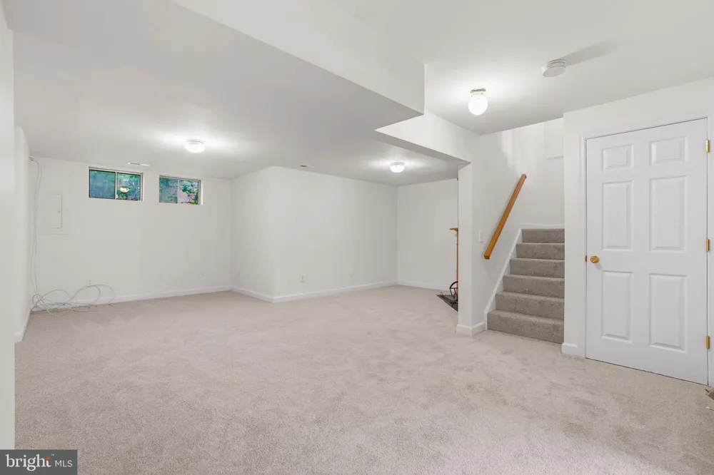 10637 ALISON DRIVE Burke, VA 22015