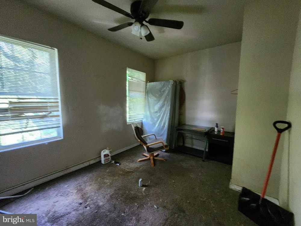 2660 PRESBURY STREET Baltimore, MD 21216