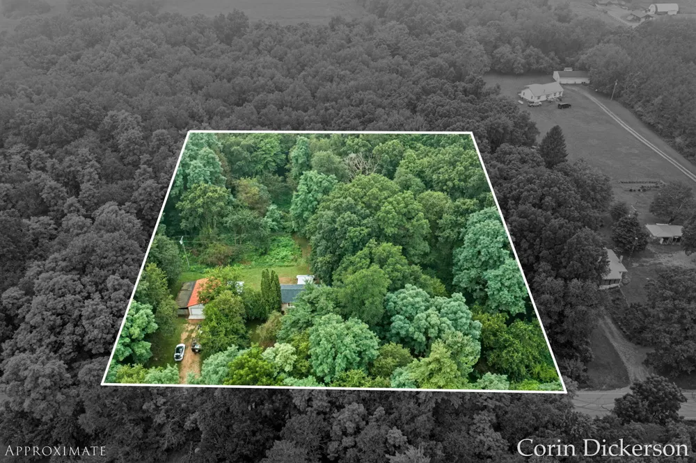 13790 Hutchinson Road Dowling, MI 49050