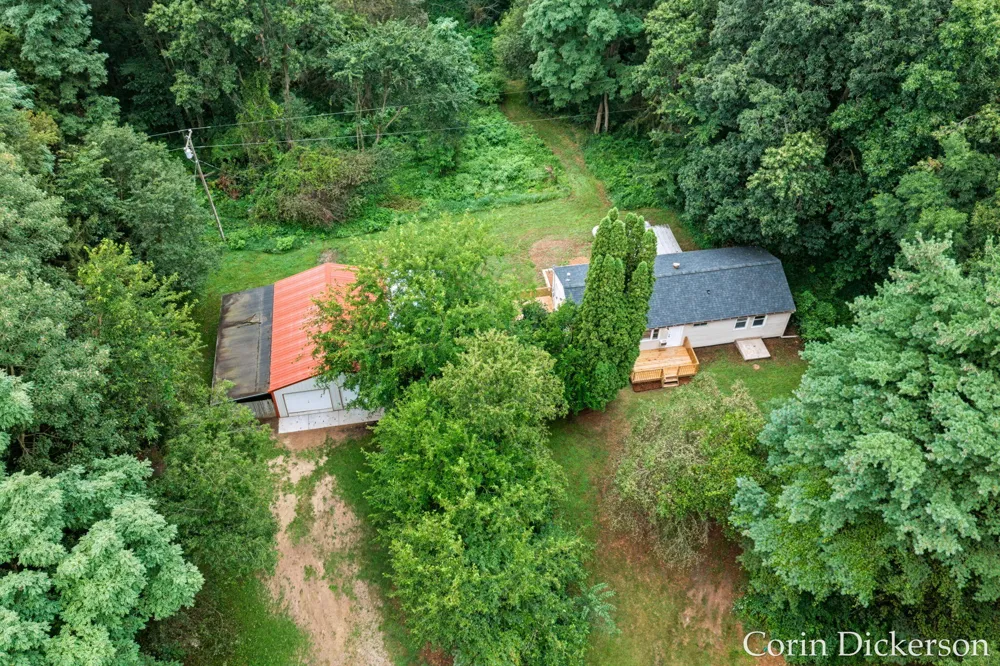 13790 Hutchinson Road Dowling, MI 49050