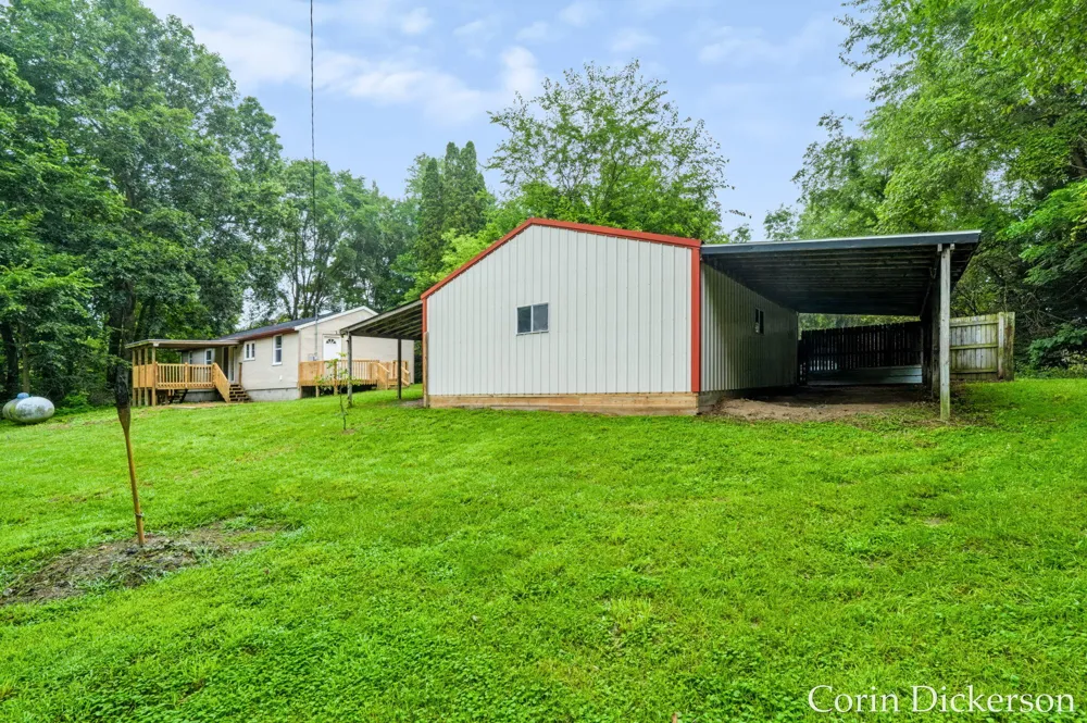 13790 Hutchinson Road Dowling, MI 49050