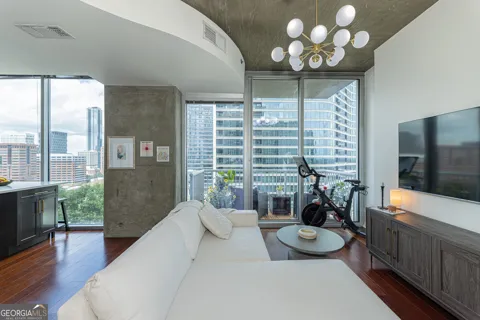 855 Peachtree ST NE