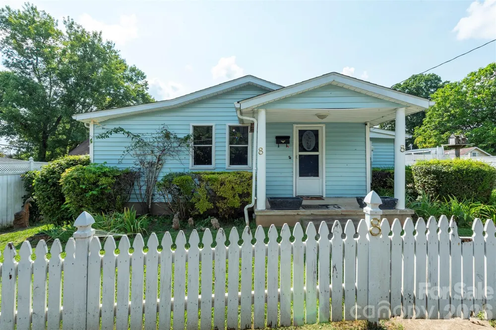 8 First Street Asheville, NC 28803