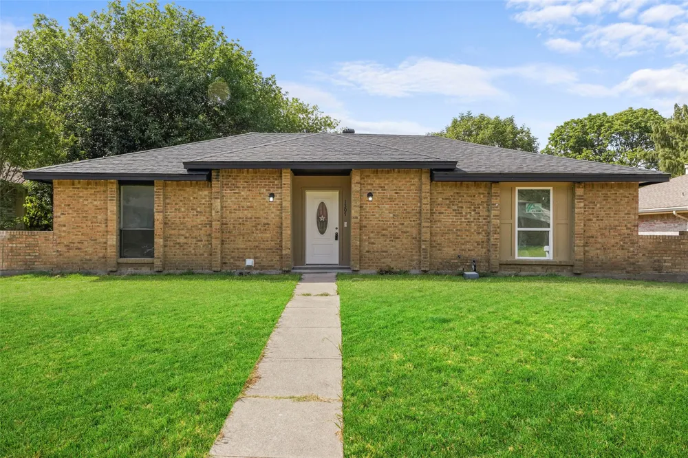 1307 Reesling Drive Mesquite, TX 75150