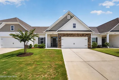 959 Manitou Circle