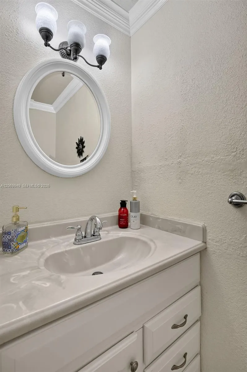 10725 NW 30th Pl #4 Sunrise, FL 33322