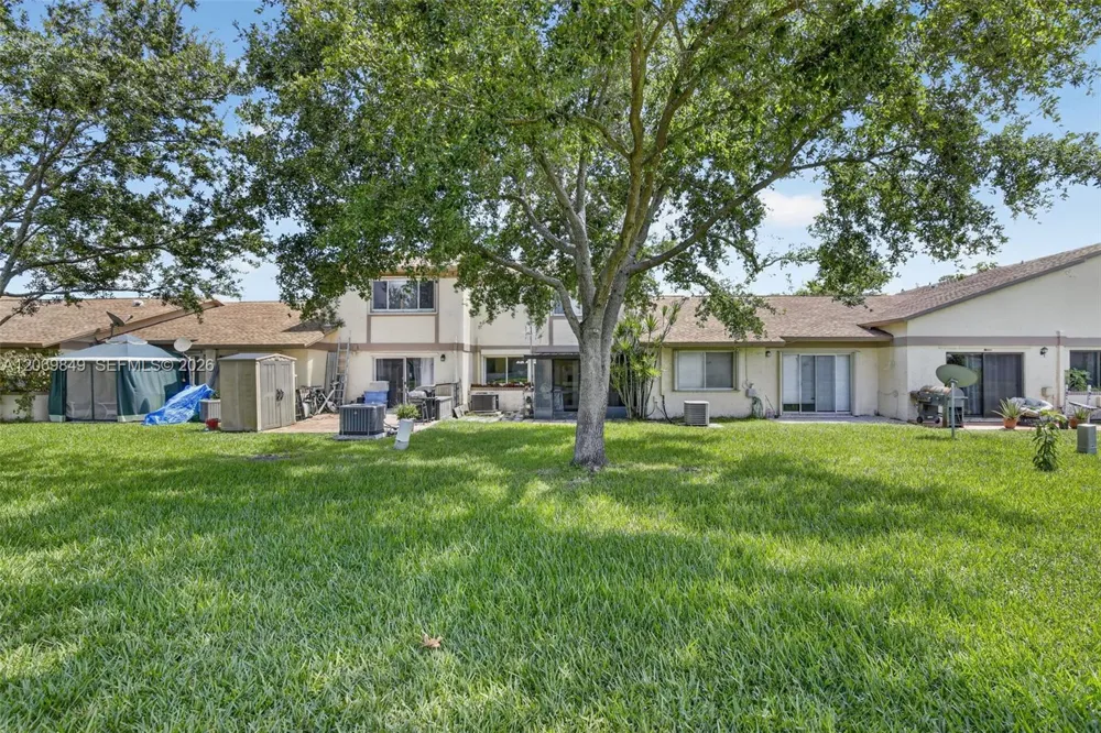 10725 NW 30th Pl #4 Sunrise, FL 33322