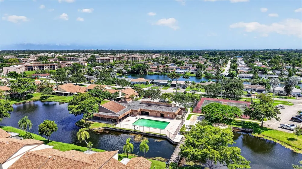 10725 NW 30th Pl #4 Sunrise, FL 33322