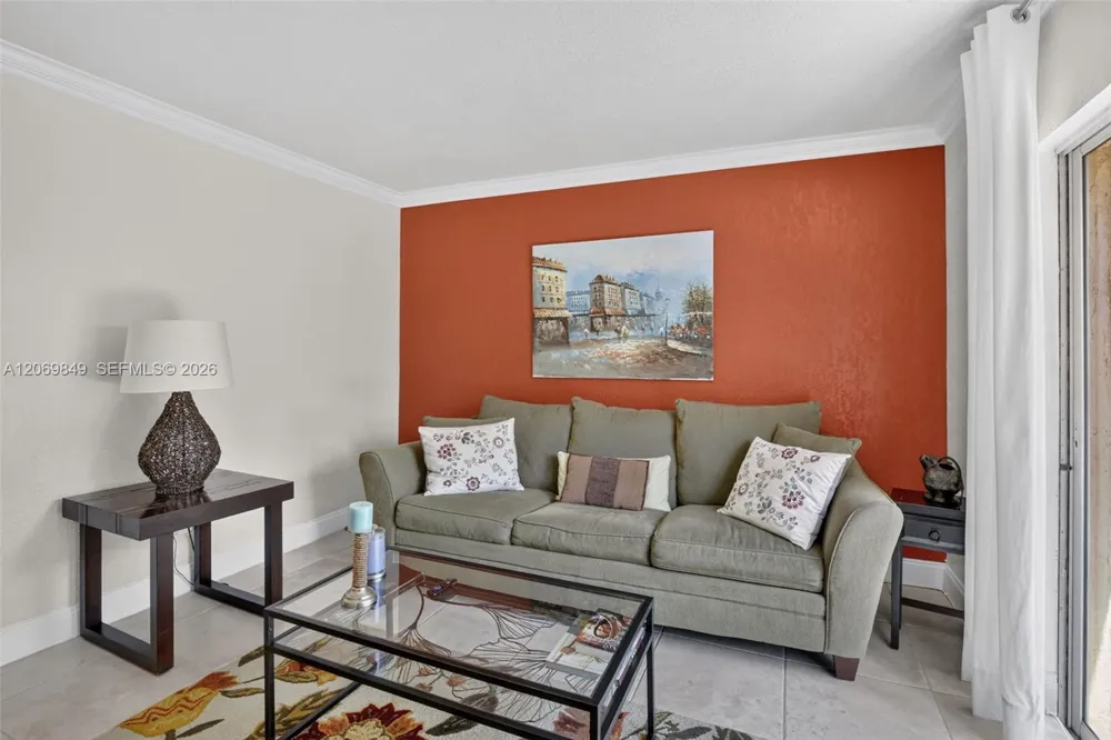 10725 NW 30th Pl #4 Sunrise, FL 33322