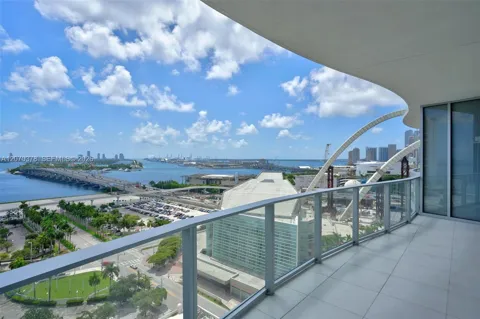1400 Biscayne Boulevard #1605