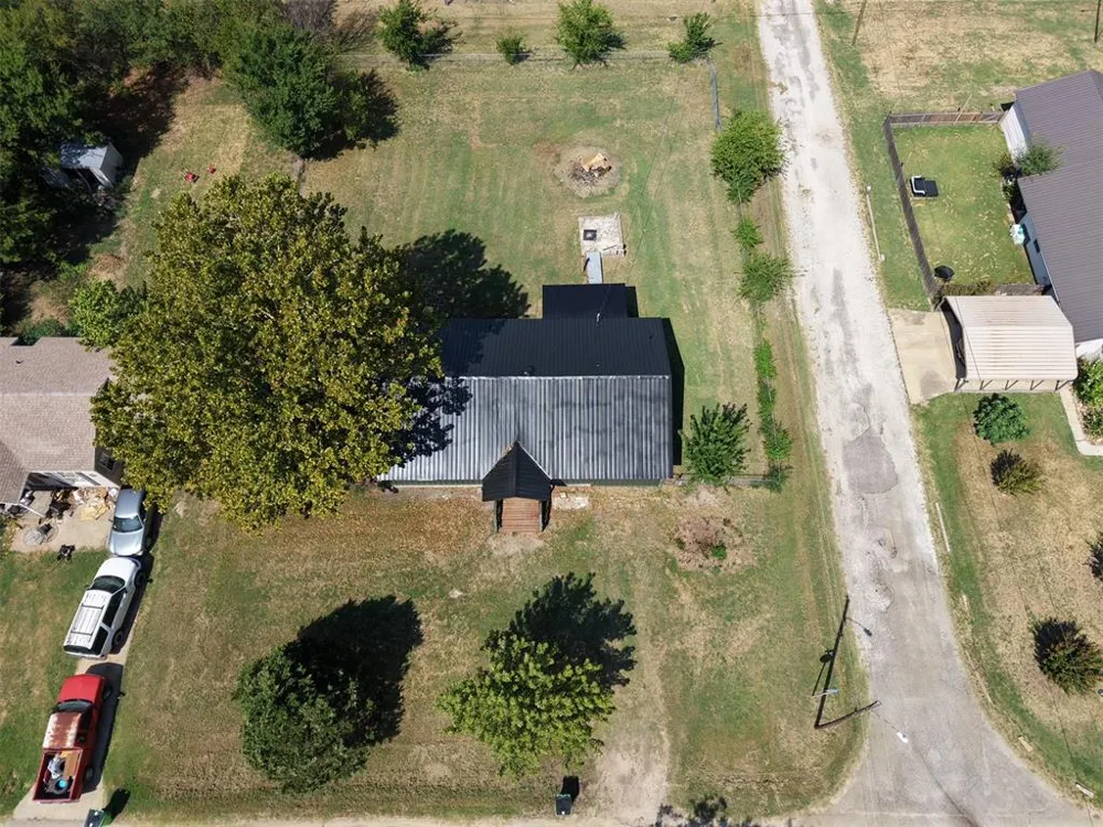 817 4th Street Okemah, OK 74859