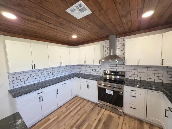 817 4th Street Okemah, OK 74859