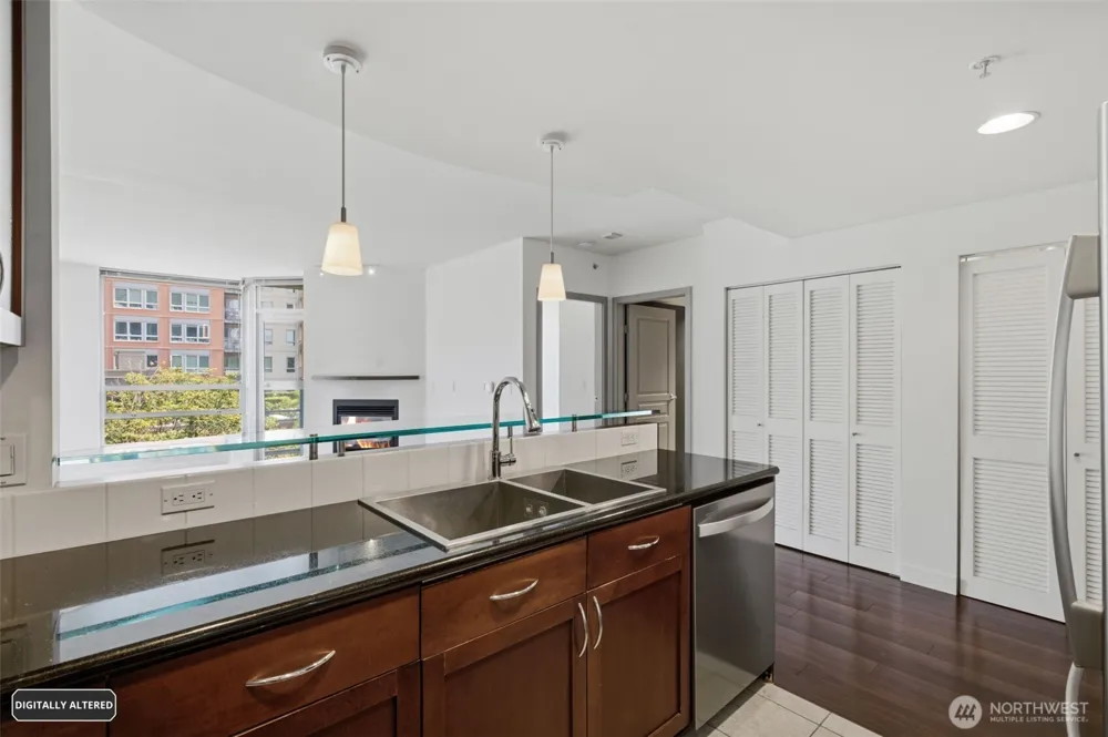 2929 1st Ave #418 Seattle, WA 98121