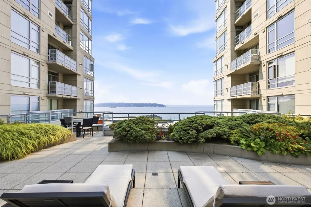 2929 1st Ave #418 Seattle, WA 98121