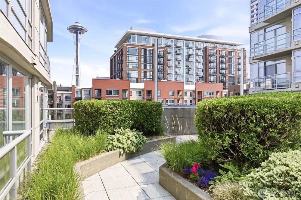 2929 1st Ave #418 Seattle, WA 98121